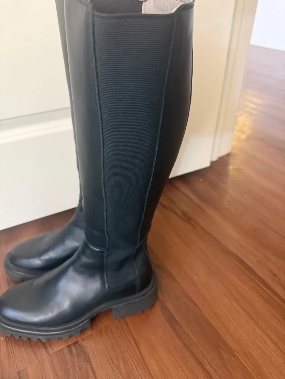 All Saints Black Knee-High Chelsea Lug Sole Boots - Women size 39 - Picture 3 of 5